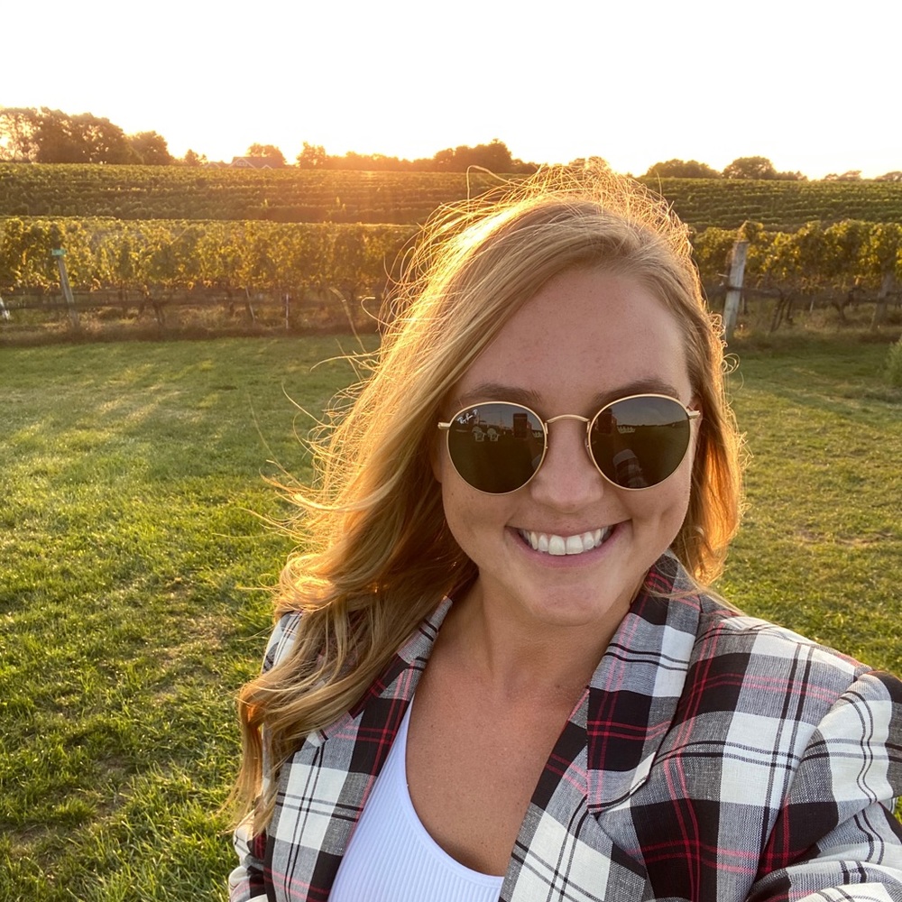Meet your Posher, Lauren